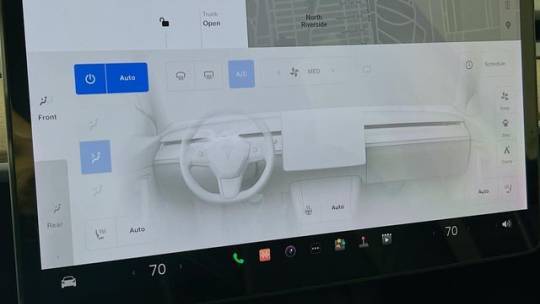 2021 Tesla Model Y 5YJYGDEE0MF185359