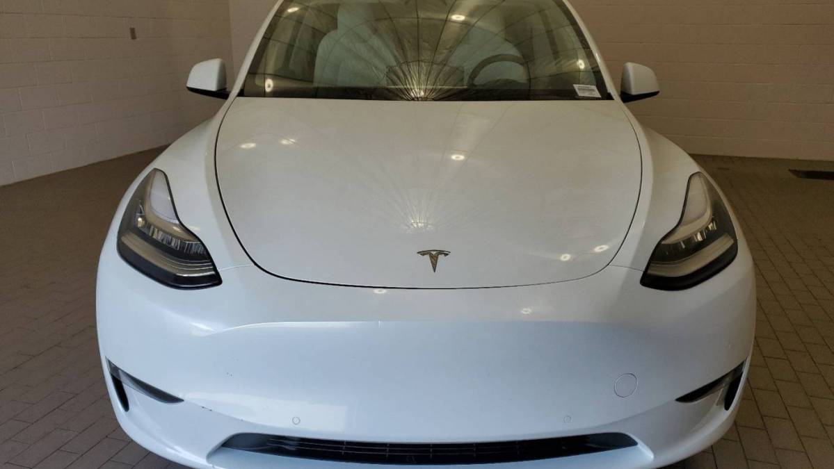 2020 Tesla Model Y 5YJYGDEE2LF023781
