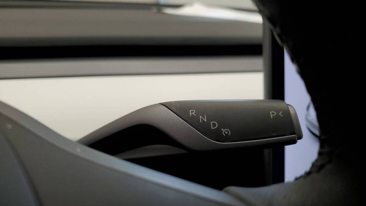 2020 Tesla Model Y 5YJYGDEE2LF023781