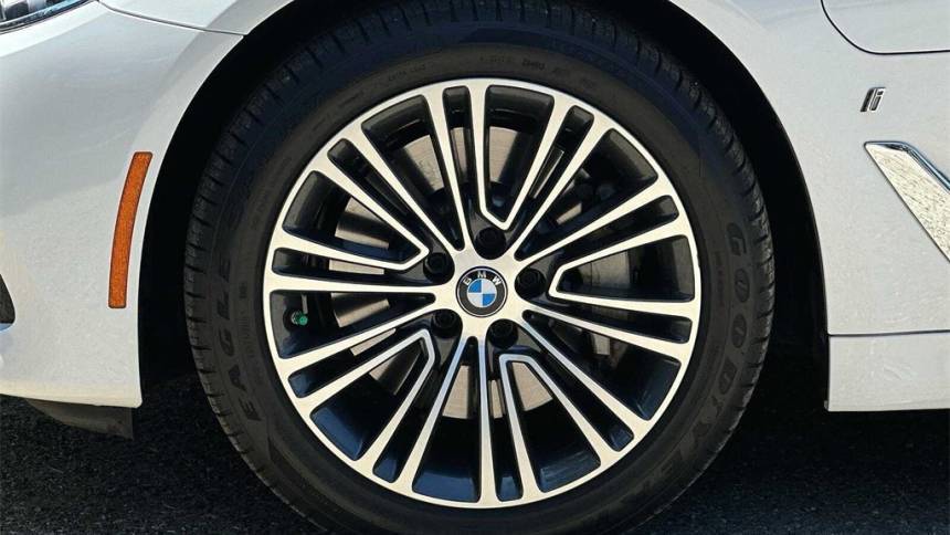 2019 BMW 5 Series WBAJA9C54KB393986