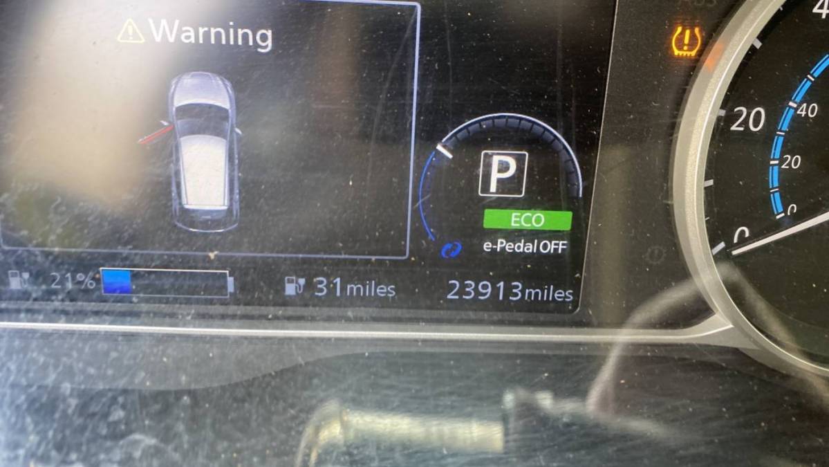 2020 Nissan LEAF 1N4AZ1CP1LC305735