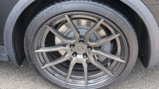 2018 Tesla Model X 5YJXCDE23JF111782