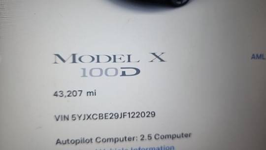 2018 Tesla Model X 5YJXCBE29JF122029