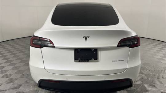 2021 Tesla Model Y 5YJYGDEE5MF187107