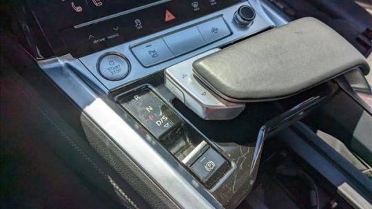 2019 Audi e-tron WA1LABGE6KB021928