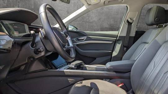 2019 Audi e-tron WA1LABGE6KB021928