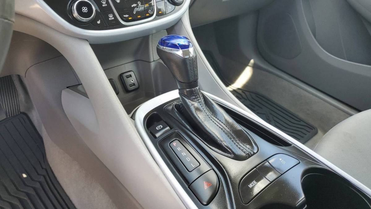 2017 Chevrolet VOLT 1G1RA6S53HU102566