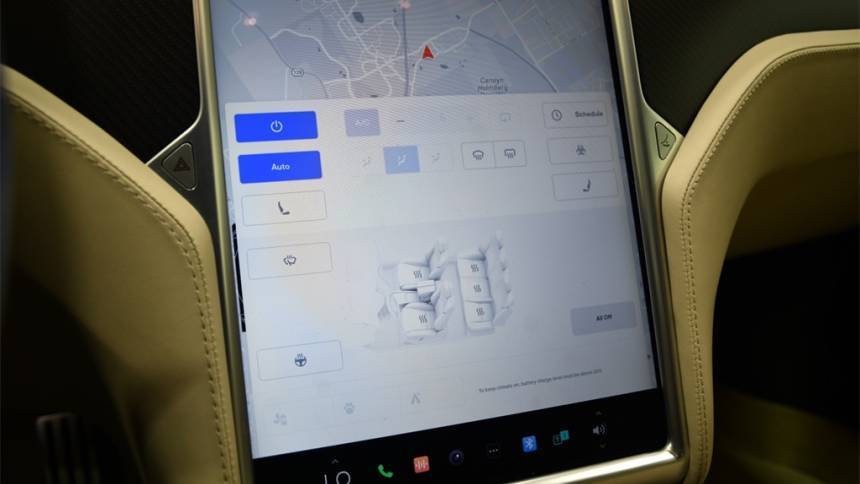 2017 Tesla Model S 5YJSA1E49HF212903
