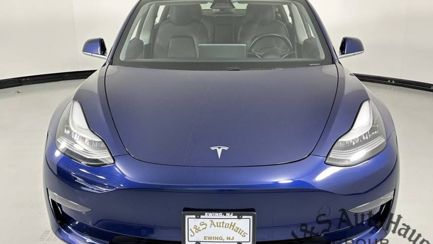 2018 Tesla Model 3 5YJ3E1EB8JF128827
