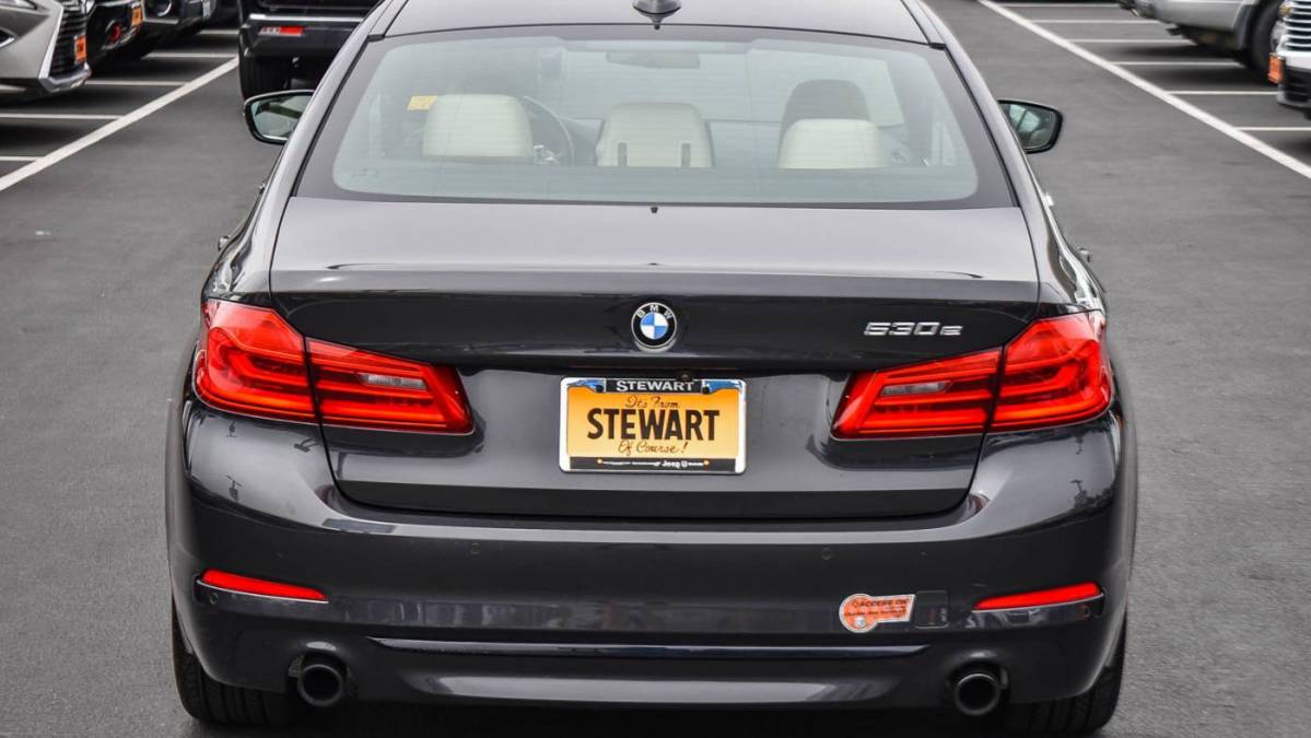 2019 BMW 5 Series WBAJA9C58KB393814