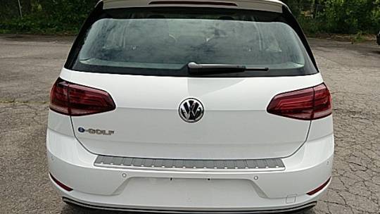 2019 Volkswagen e-Golf WVWPR7AUXKW907210