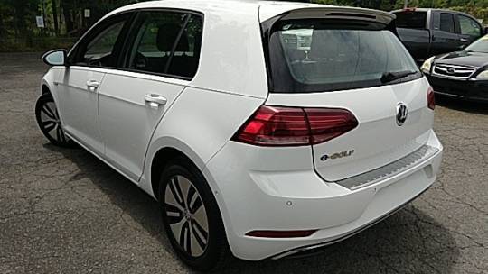 2019 Volkswagen e-Golf WVWPR7AUXKW907210