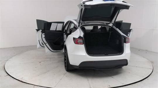 2020 Tesla Model Y 5YJYGDEE6LF053043