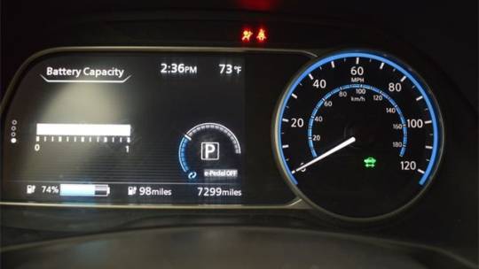 2021 Nissan LEAF 1N4AZ1BV8MC556320
