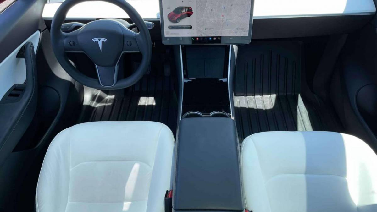 2020 Tesla Model Y 5YJYGDEEXLF032406