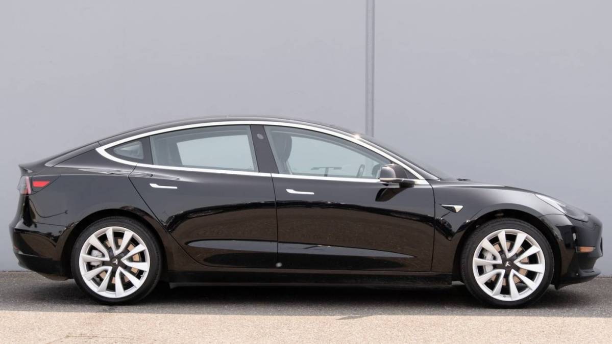 2018 Tesla Model 3 5YJ3E1EA6JF017510