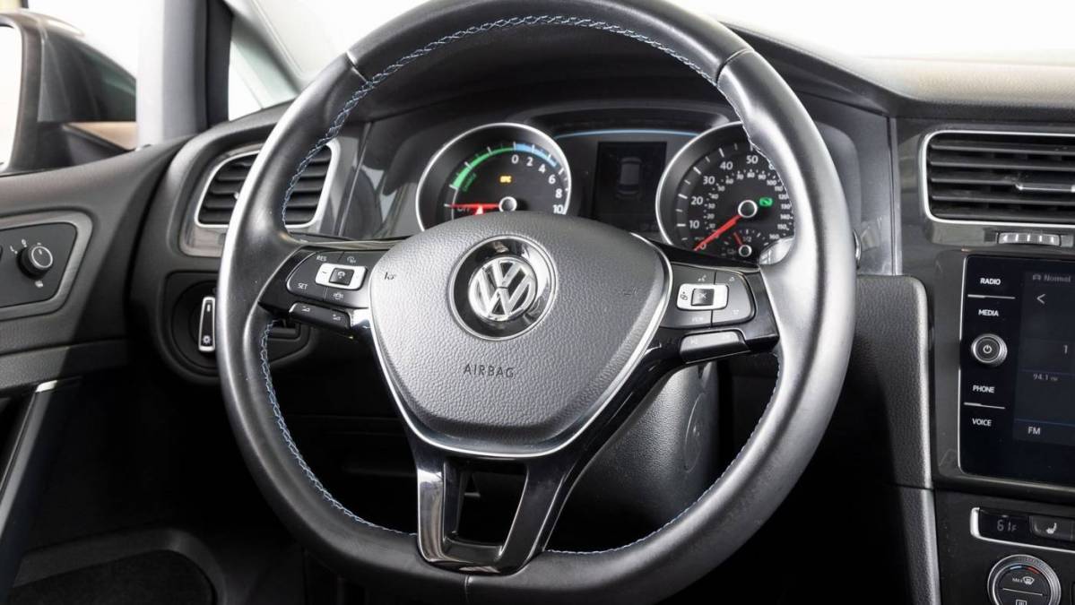 2019 Volkswagen e-Golf WVWKR7AU4KW919086