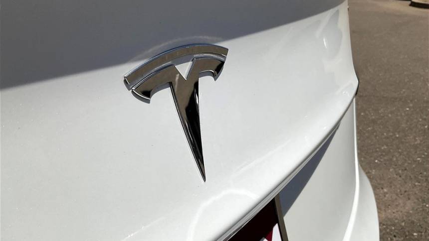 2019 Tesla Model 3 5YJ3E1EA2KF406484