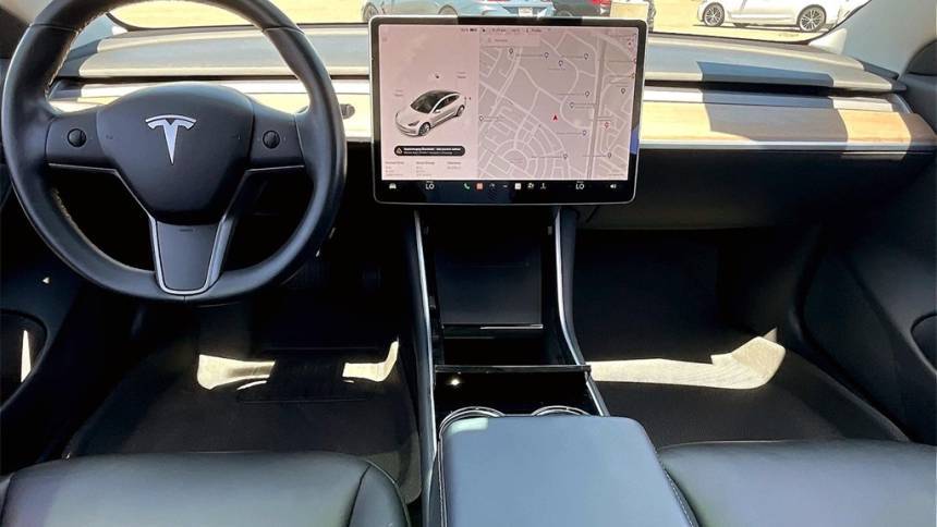 2019 Tesla Model 3 5YJ3E1EA2KF406484