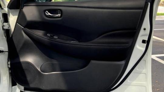 2021 Nissan LEAF 1N4AZ1CV1MC553189