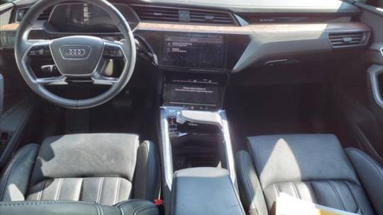 2019 Audi e-tron WA1VABGE4KB018101