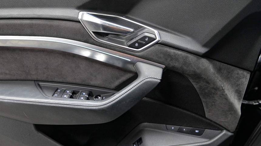 2019 Audi e-tron WA1VABGE5KB012467