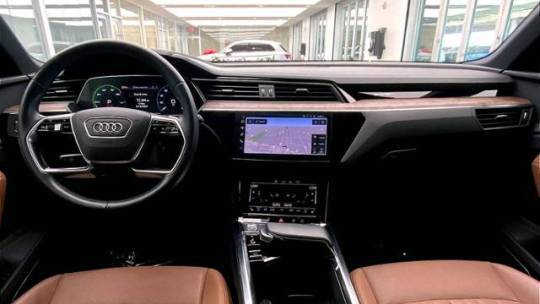 2019 Audi e-tron WA1LABGE0KB012383