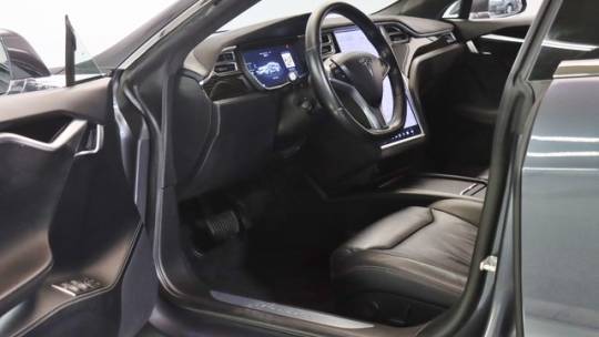 2017 Tesla Model S 5YJSA1E27HF184324
