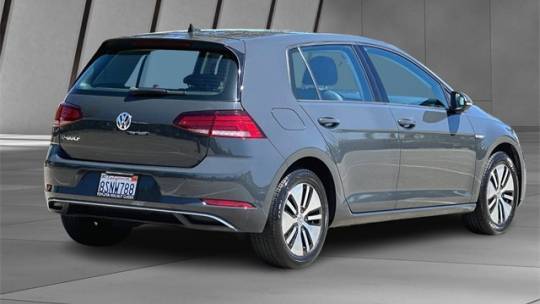 2017 Volkswagen e-Golf WVWKR7AU7HW950776