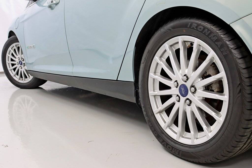 2013 Ford Focus 1FADP3R47DL288243