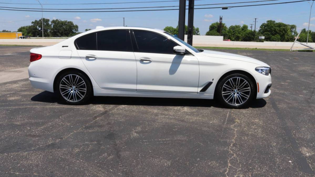 2018 BMW 5 Series WBAJA9C51JG623050