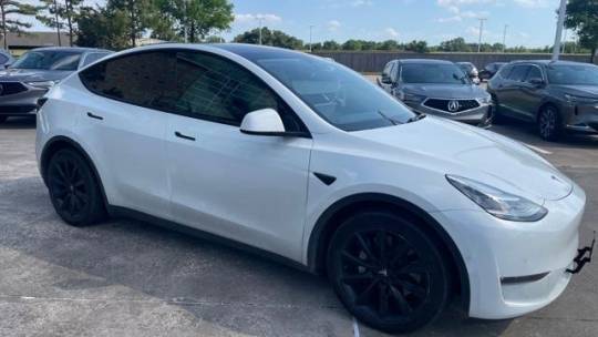 2021 Tesla Model Y 5YJYGDEEXMF075516