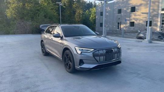 2019 Audi e-tron WA1LAAGE8KB020452