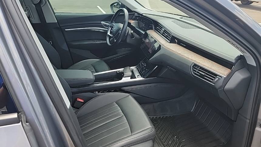 2019 Audi e-tron WA1LABGE6KB017409