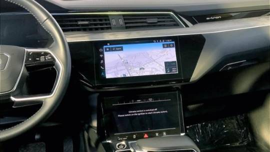 2021 Audi e-tron WA12AAGE3MB037674