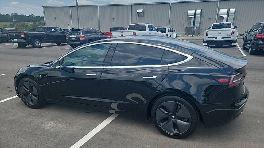 2018 Tesla Model 3 5YJ3E1EA5JF123415