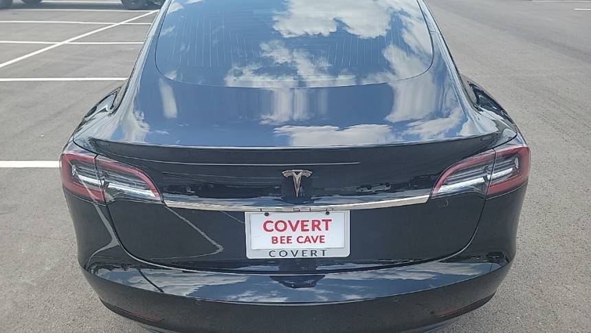 2018 Tesla Model 3 5YJ3E1EA5JF123415