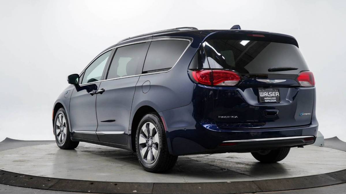 2018 Chrysler Pacifica Hybrid 2C4RC1N78JR229351