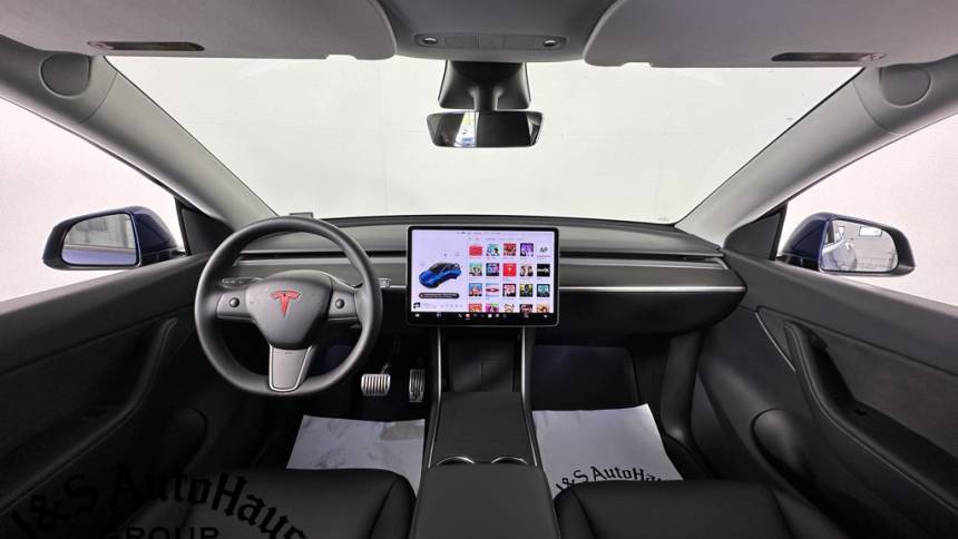 2021 Tesla Model Y 5YJYGDEEXMF061809