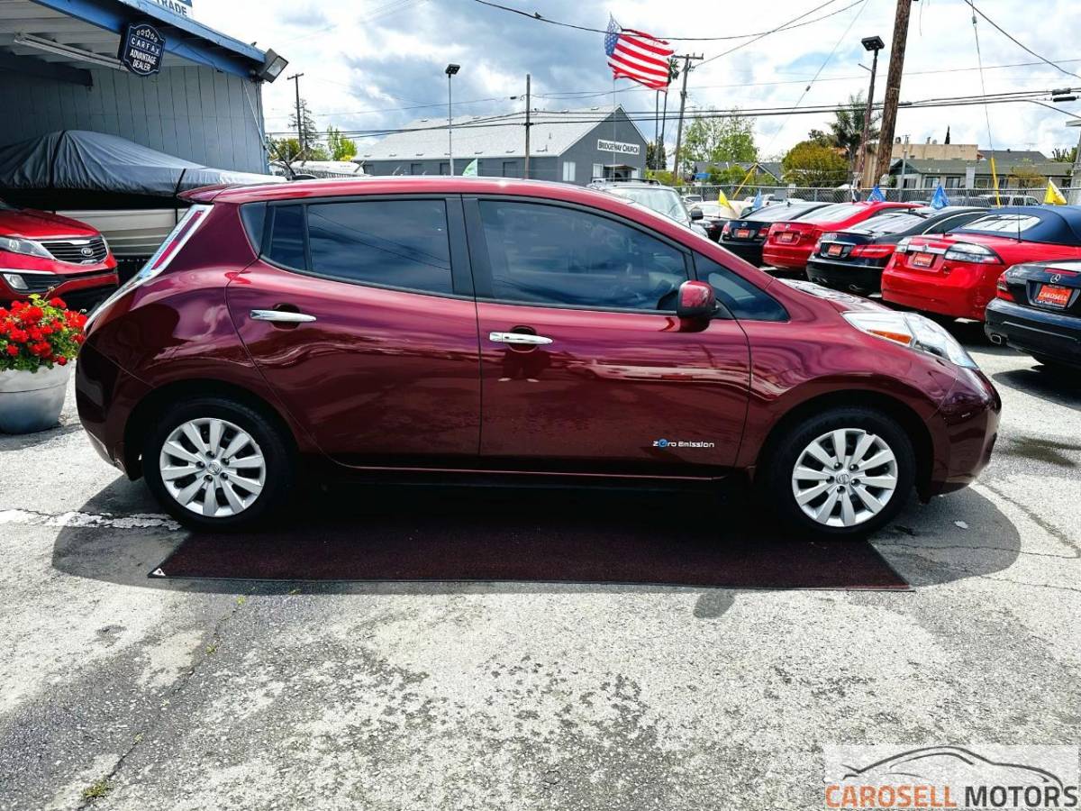 2017 Nissan LEAF 1N4BZ0CP4HC311776