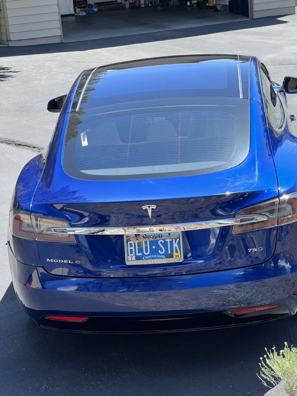 2016 Tesla Model S 5YJSA1E20GF147968