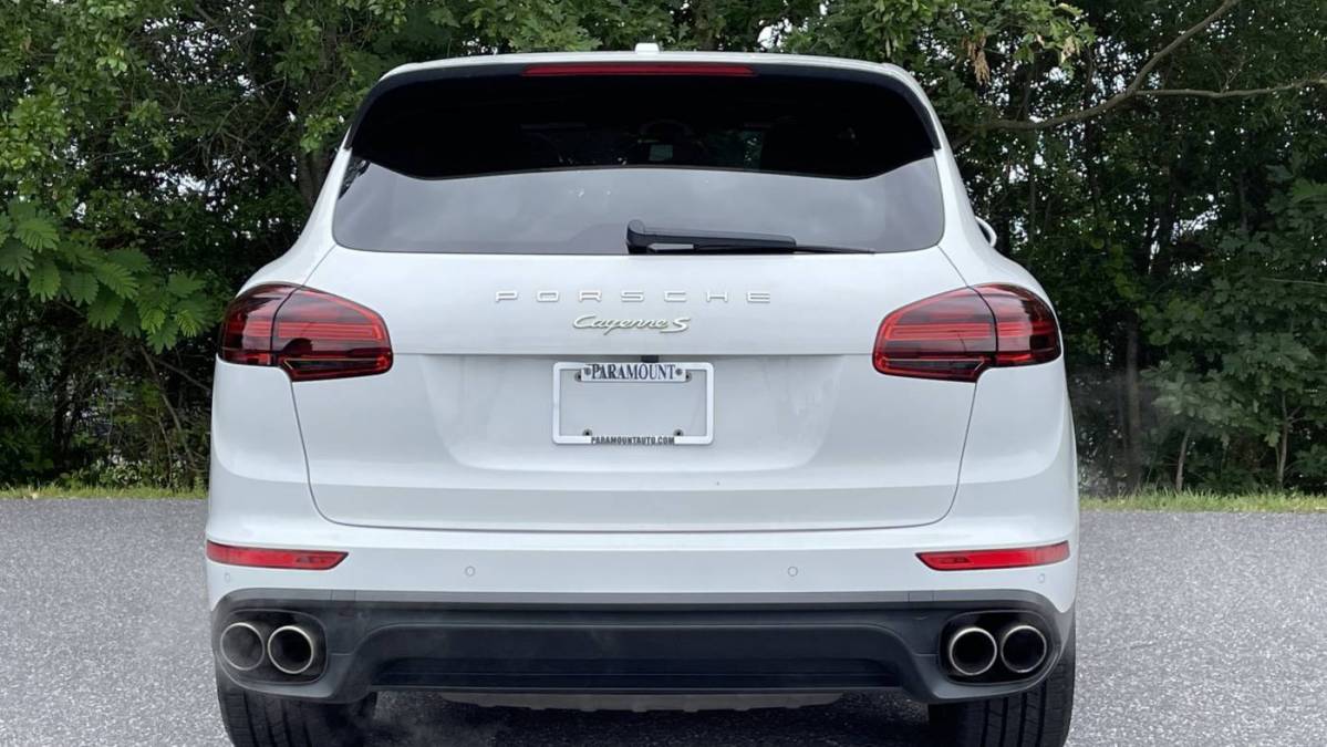 2016 Porsche Cayenne WP1AE2A22GLA17293