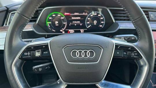 2019 Audi e-tron WA1VABGE3KB024651