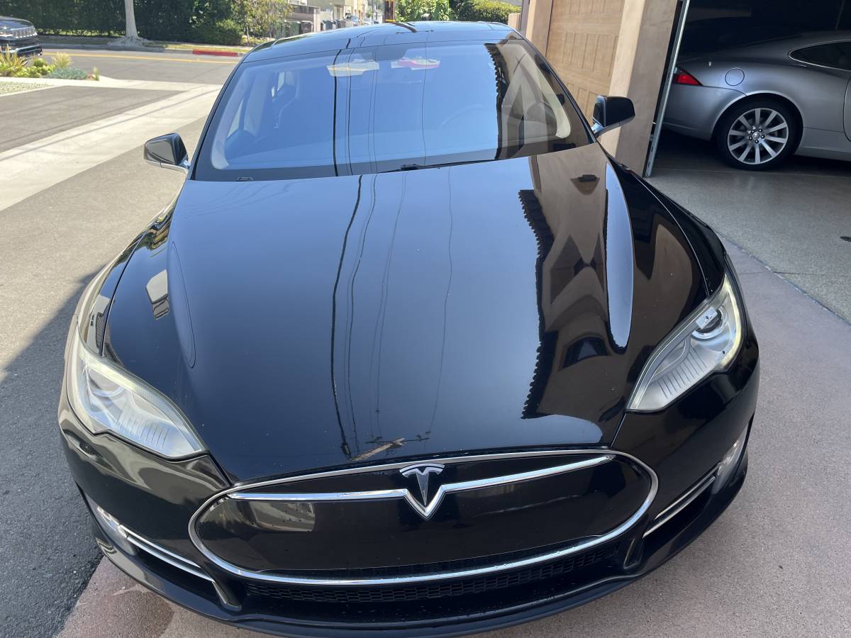 2013 Tesla Model S 5YJSA1CNXDFP22358