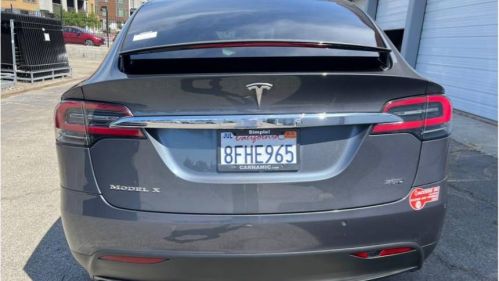 2018 Tesla Model X 5YJXCAE2XJF109428