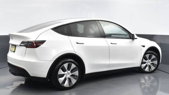 2020 Tesla Model Y 5YJYGDEE6LF023976