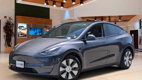 2021 Tesla Model Y 5YJYGDEE4MF140585