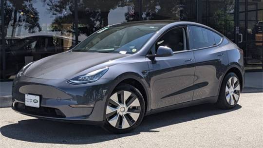 2021 Tesla Model Y 5YJYGDEE4MF140585