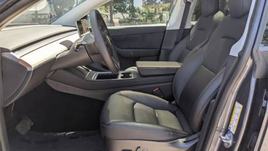 2021 Tesla Model Y 5YJYGDEE4MF140585