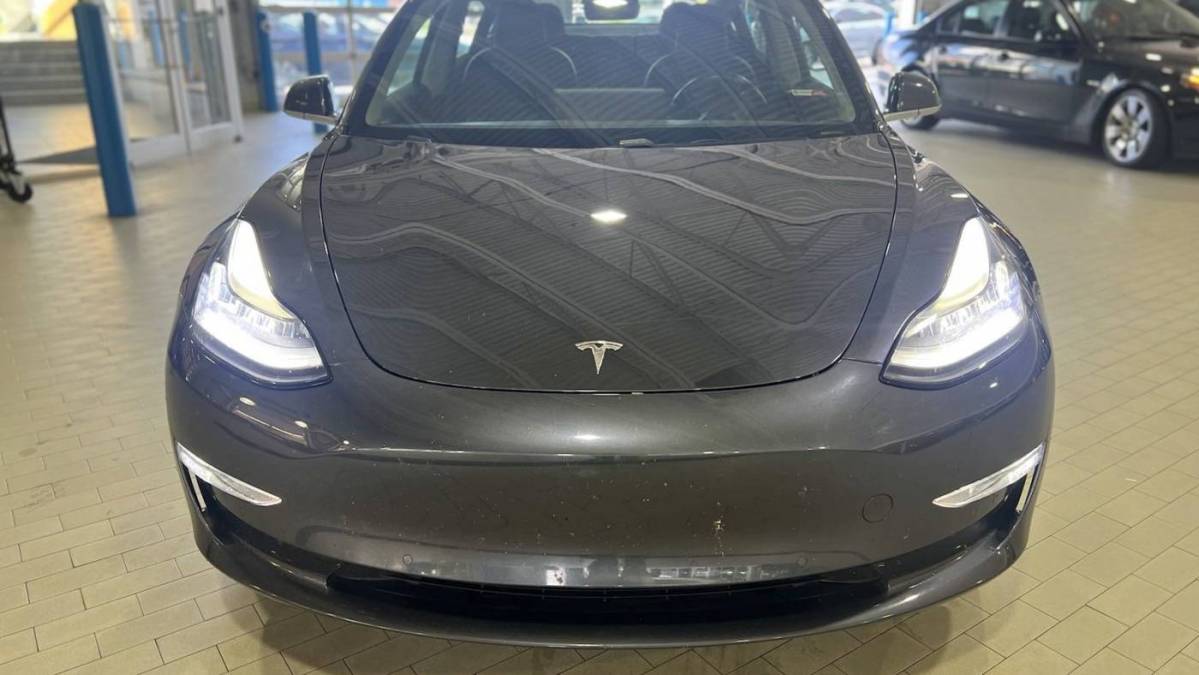2018 Tesla Model 3 5YJ3E1EA4JF015206